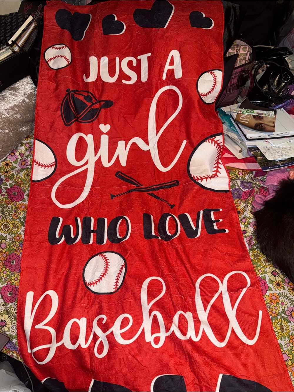 Towel/Banner that says “Just a Girl Who Love Baseball” (NWOT)